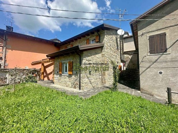 appartamento in vendita a Fanano in zona Lotta