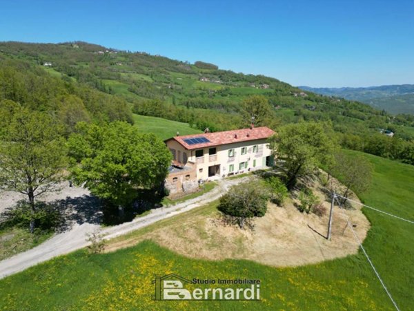 casa indipendente in vendita a Fanano