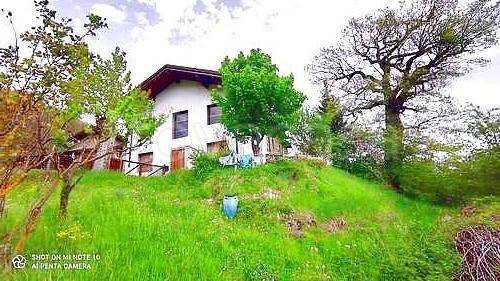 casa indipendente in vendita a Fanano