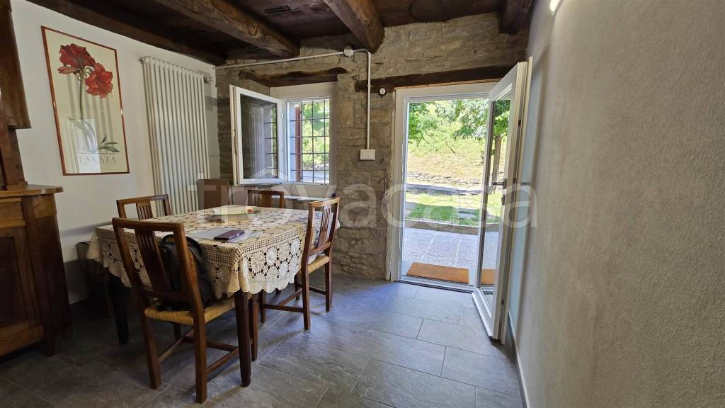 casa indipendente in vendita a Fanano in zona Fellicarolo