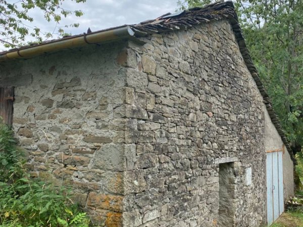 casa indipendente in vendita a Fanano in zona Ospitale