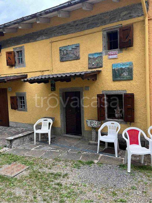 casa indipendente in vendita a Fanano in zona Ospitale