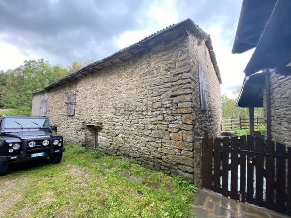 casale in vendita a Fanano in zona Fellicarolo