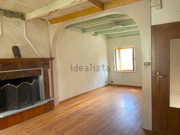 casa indipendente in vendita a Fanano