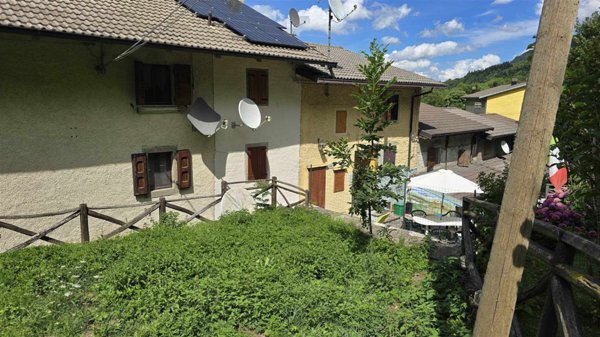 casa indipendente in vendita a Fanano in zona Fellicarolo