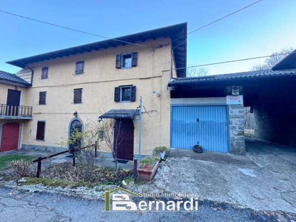 casa indipendente in vendita a Fanano in zona Ospitale