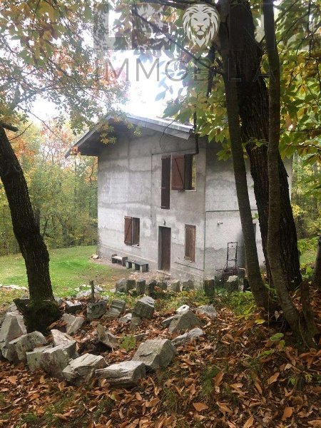 casa indipendente in vendita a Fanano