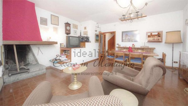 casa indipendente in vendita a Fanano