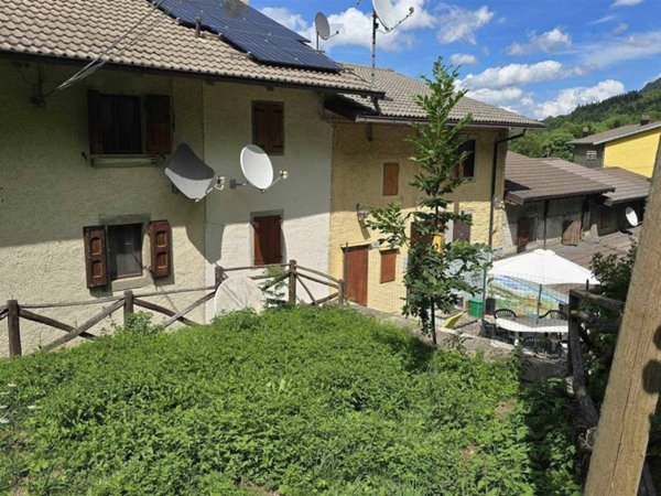 casa indipendente in vendita a Fanano in zona Fellicarolo