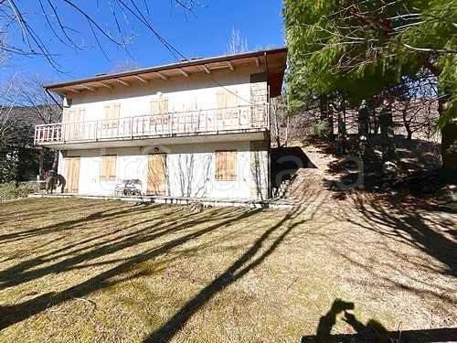 casa indipendente in vendita a Fanano