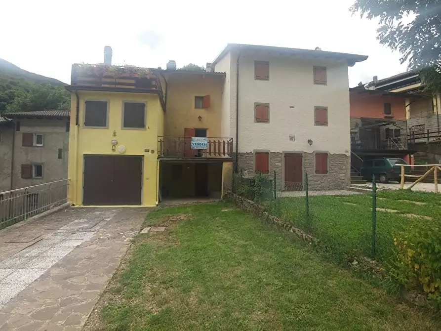 casa indipendente in vendita a Fanano in zona Fellicarolo