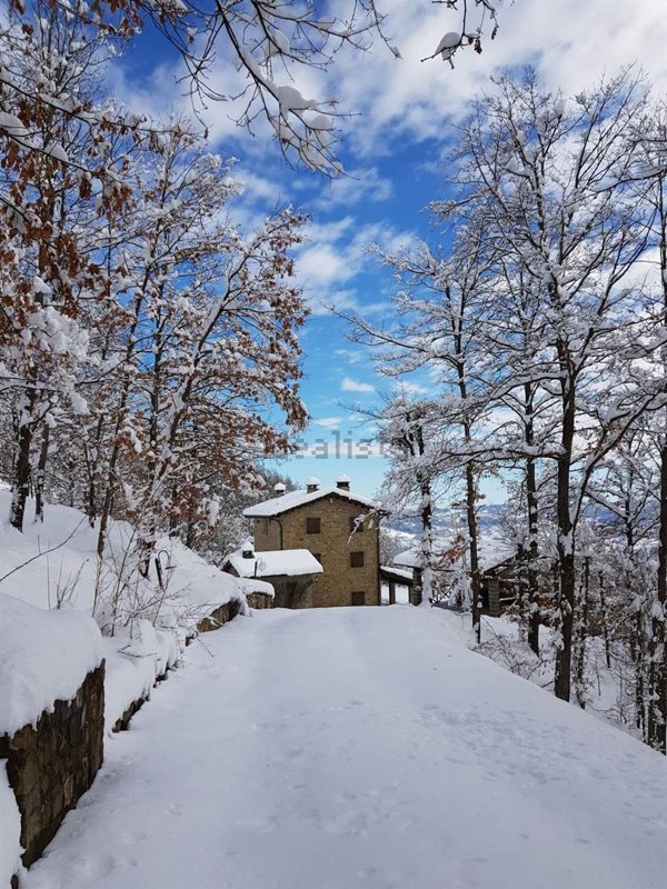 casale in vendita a Fanano