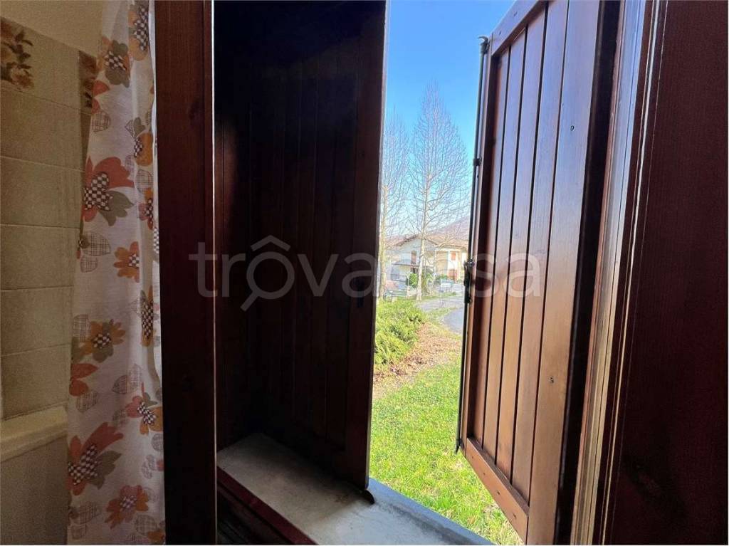 casa indipendente in vendita a Fanano