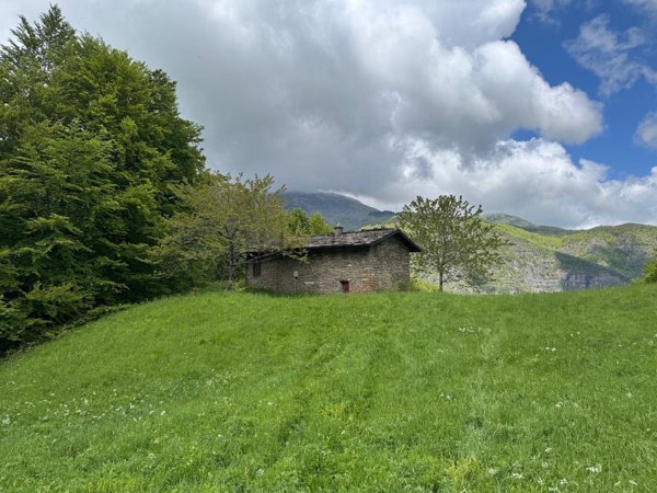 casale in vendita a Fanano