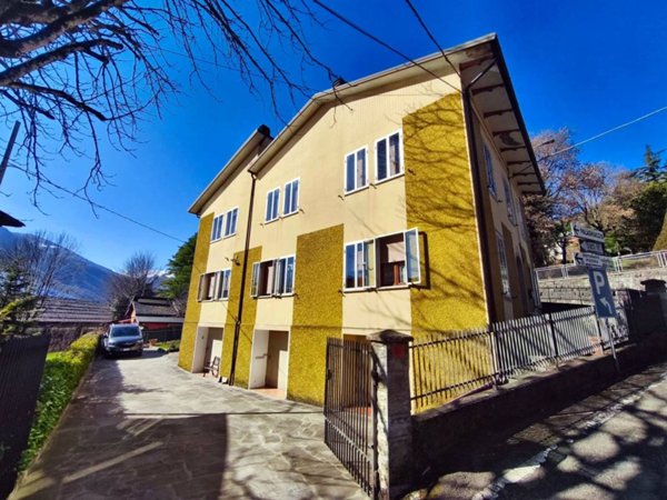 casa semindipendente in vendita a Fanano