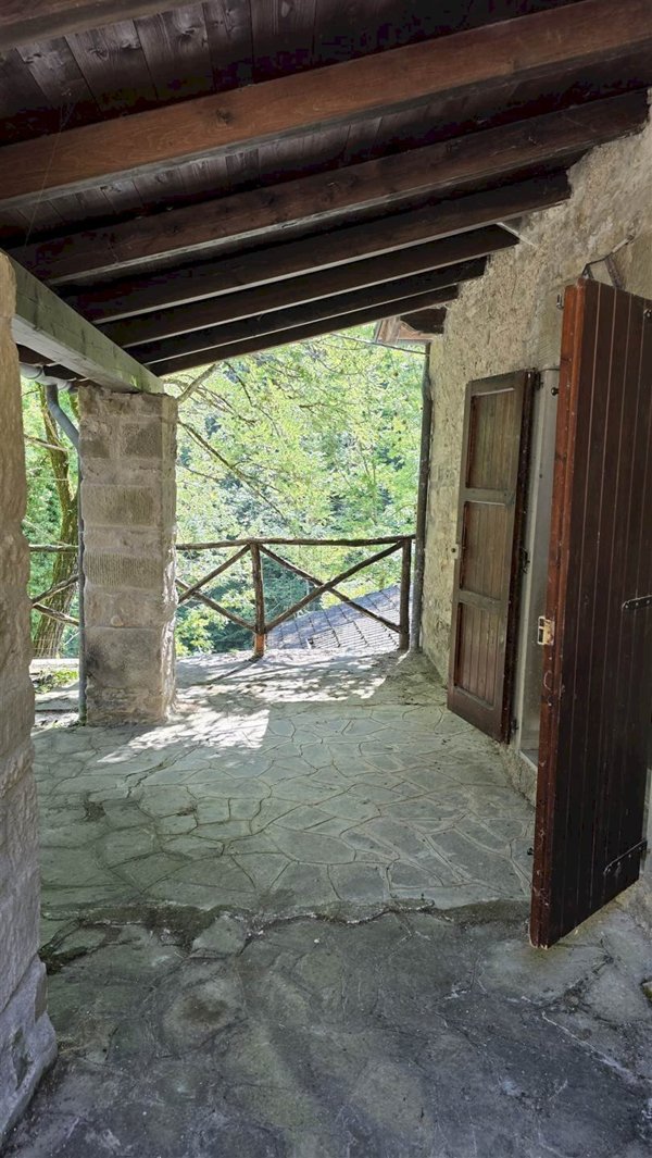 casa indipendente in vendita a Fanano