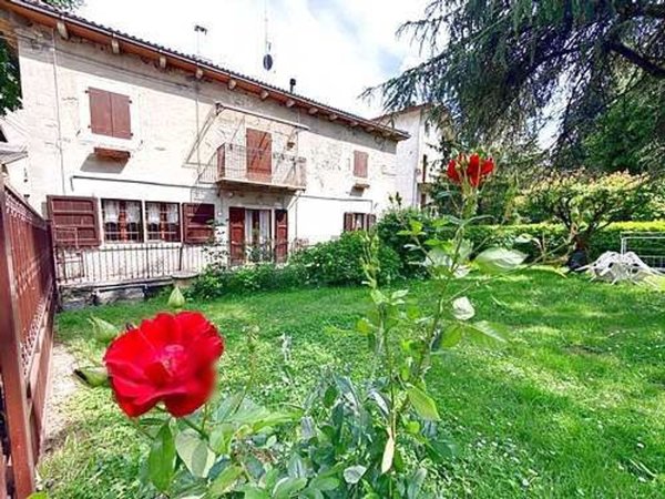 appartamento in vendita a Fanano in zona Lotta