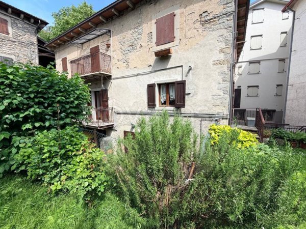 appartamento in vendita a Fanano in zona Lotta