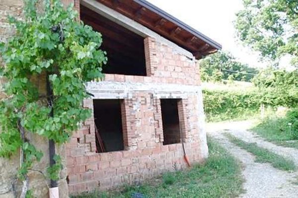 casa indipendente in vendita a Fanano in zona Lotta