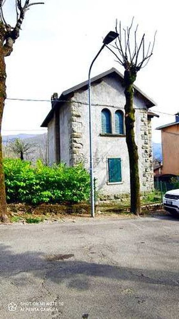 casa indipendente in vendita a Fanano in zona Lotta