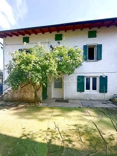 casa indipendente in vendita a Fanano in zona Trentino