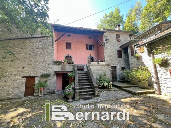 casa indipendente in vendita a Fanano in zona Serrazzone
