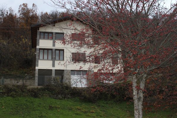 appartamento in vendita a Fanano in zona Lotta