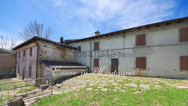casa indipendente in vendita a Fanano
