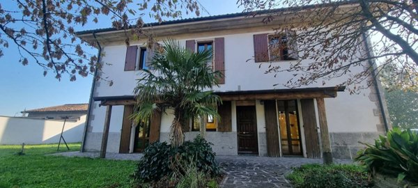 casa indipendente in vendita a Finale Emilia in zona Massa Finalese