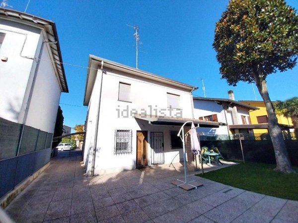casa indipendente in vendita a Finale Emilia in zona Massa Finalese