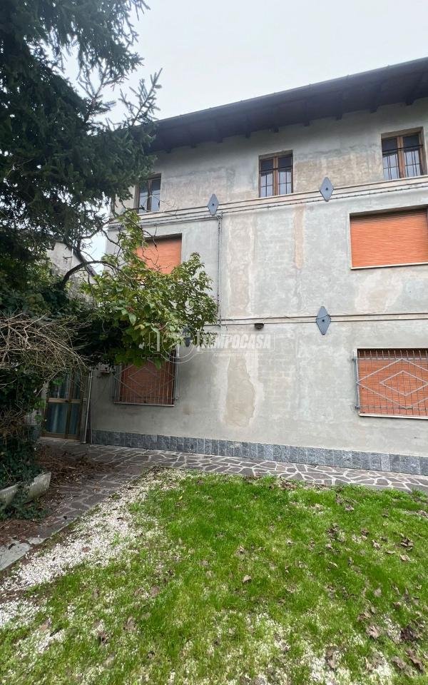 appartamento in vendita a Finale Emilia in zona Massa Finalese