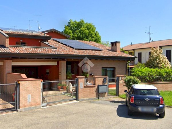 casa indipendente in vendita a Finale Emilia in zona Massa Finalese