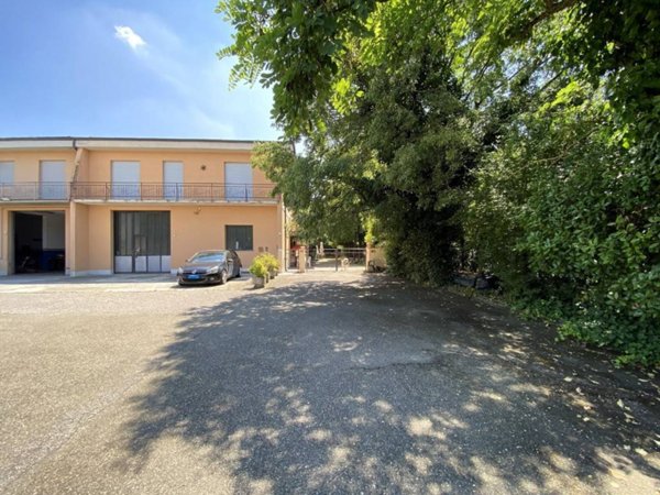 casa indipendente in vendita a Finale Emilia in zona Massa Finalese