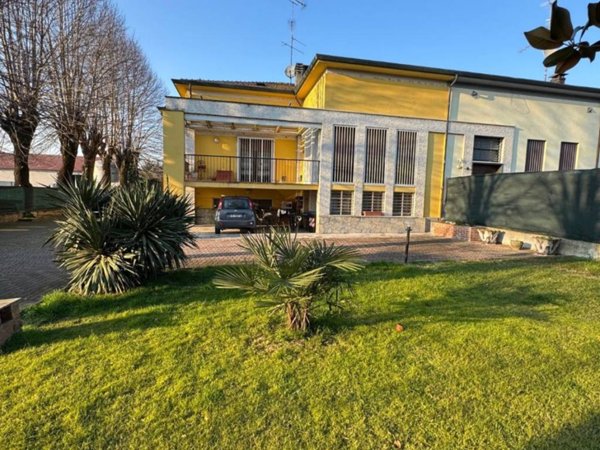 casa indipendente in vendita a Finale Emilia in zona Massa Finalese