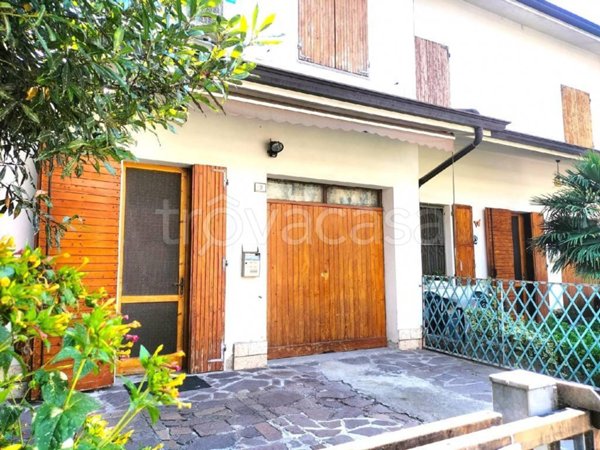 casa indipendente in vendita a Finale Emilia in zona Massa Finalese
