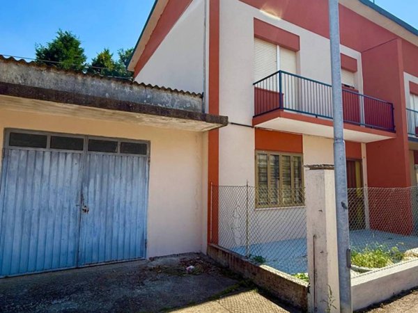 casa indipendente in vendita a Finale Emilia in zona Massa Finalese