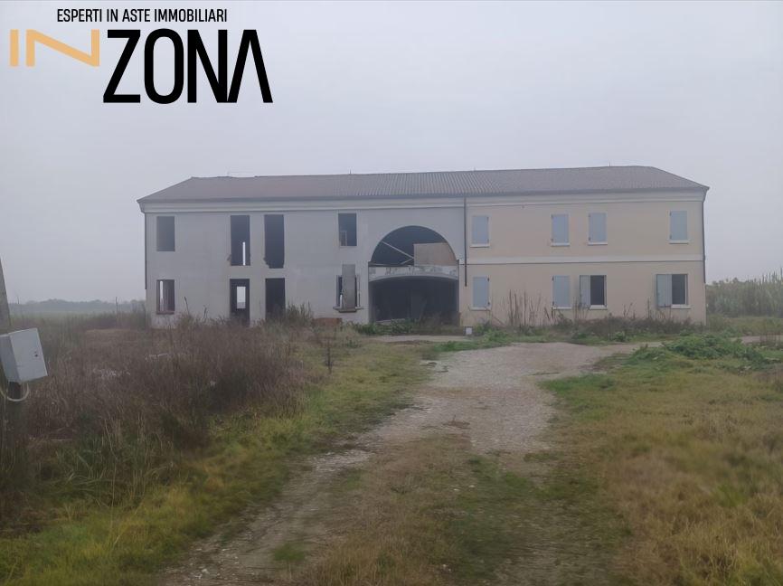 appartamento in vendita a Finale Emilia in zona Massa Finalese