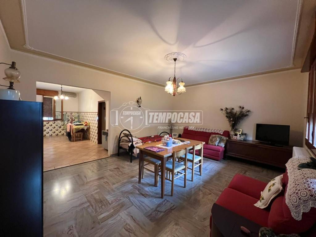 casa indipendente in vendita a Finale Emilia in zona Massa Finalese