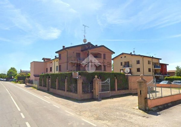 casa semindipendente in vendita a Finale Emilia in zona Massa Finalese