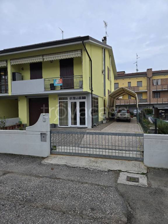 casa indipendente in vendita a Finale Emilia in zona Massa Finalese