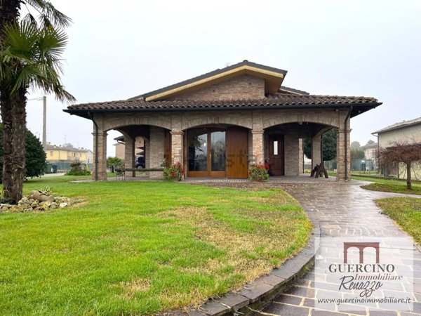 casa indipendente in vendita a Finale Emilia