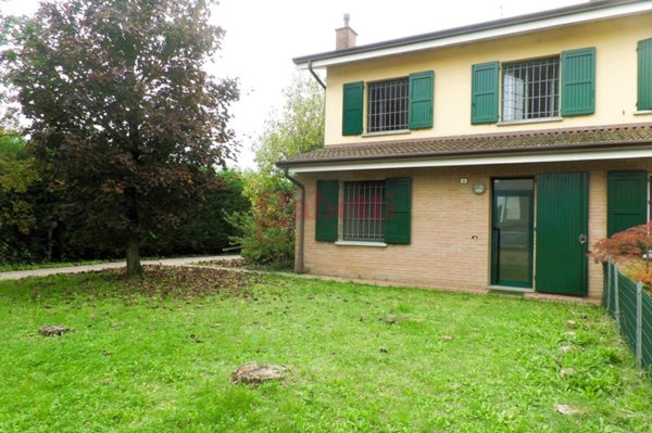 casa indipendente in vendita a Finale Emilia
