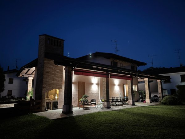 casa indipendente in vendita a Finale Emilia in zona Massa Finalese