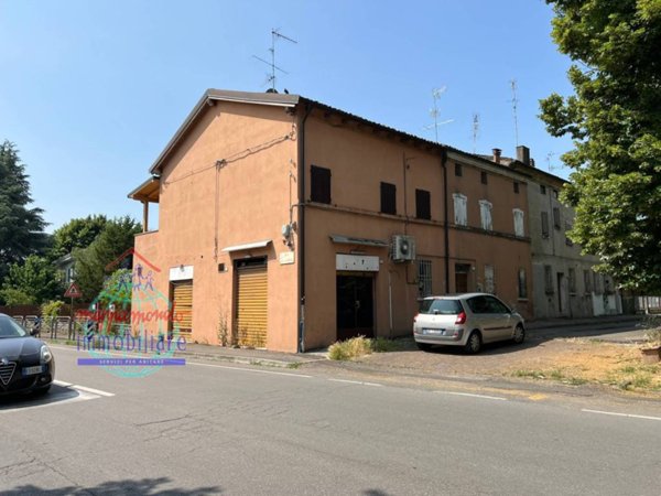 negozio in vendita a Finale Emilia
