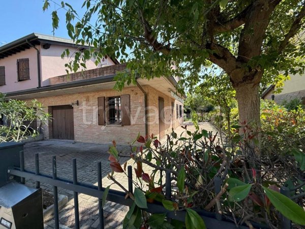 casa indipendente in vendita a Finale Emilia