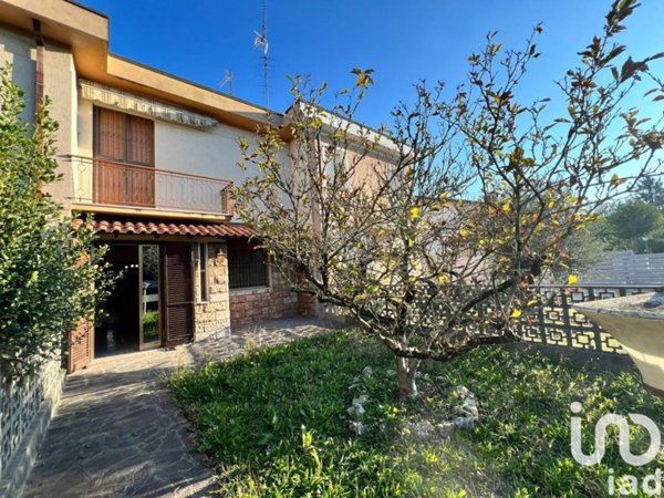 casa indipendente in vendita a Finale Emilia in zona Massa Finalese