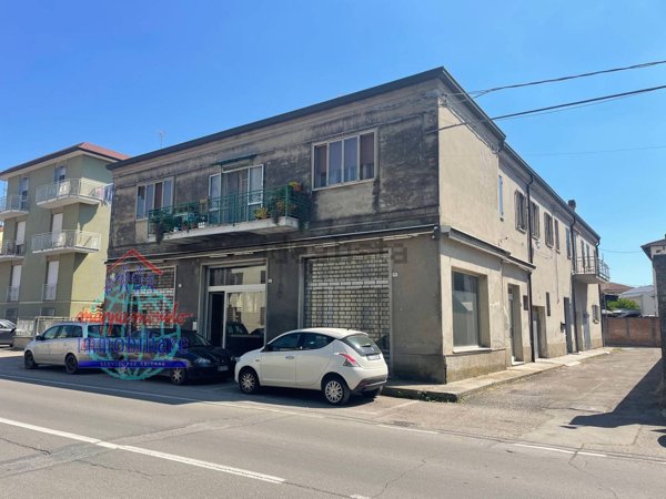 ufficio in vendita a Finale Emilia