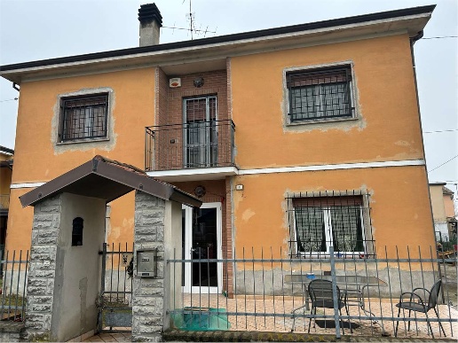 casa indipendente in vendita a Finale Emilia in zona Massa Finalese