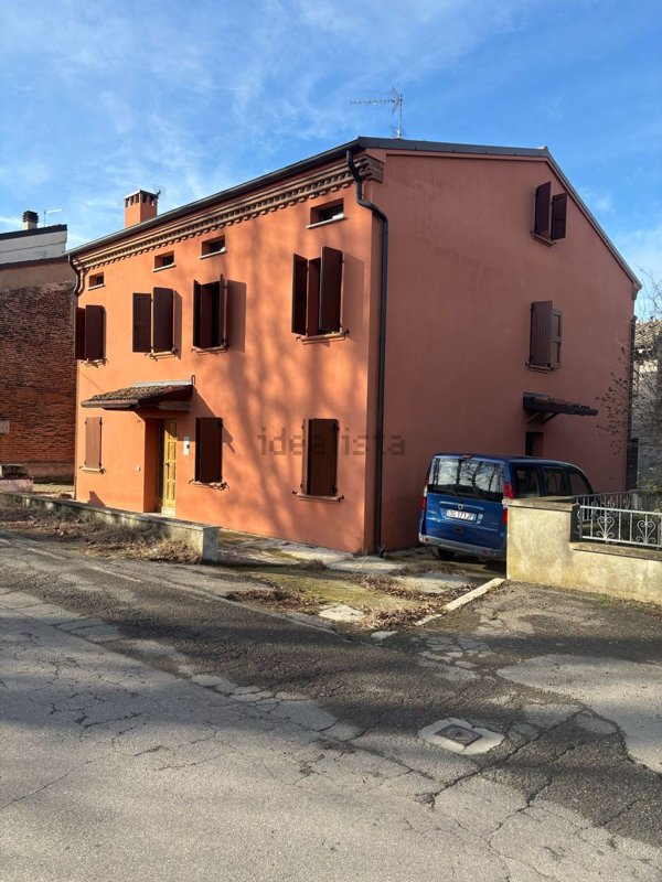 casa indipendente in vendita a Finale Emilia