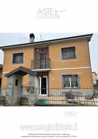 trivano in vendita a Finale Emilia in zona Massa Finalese